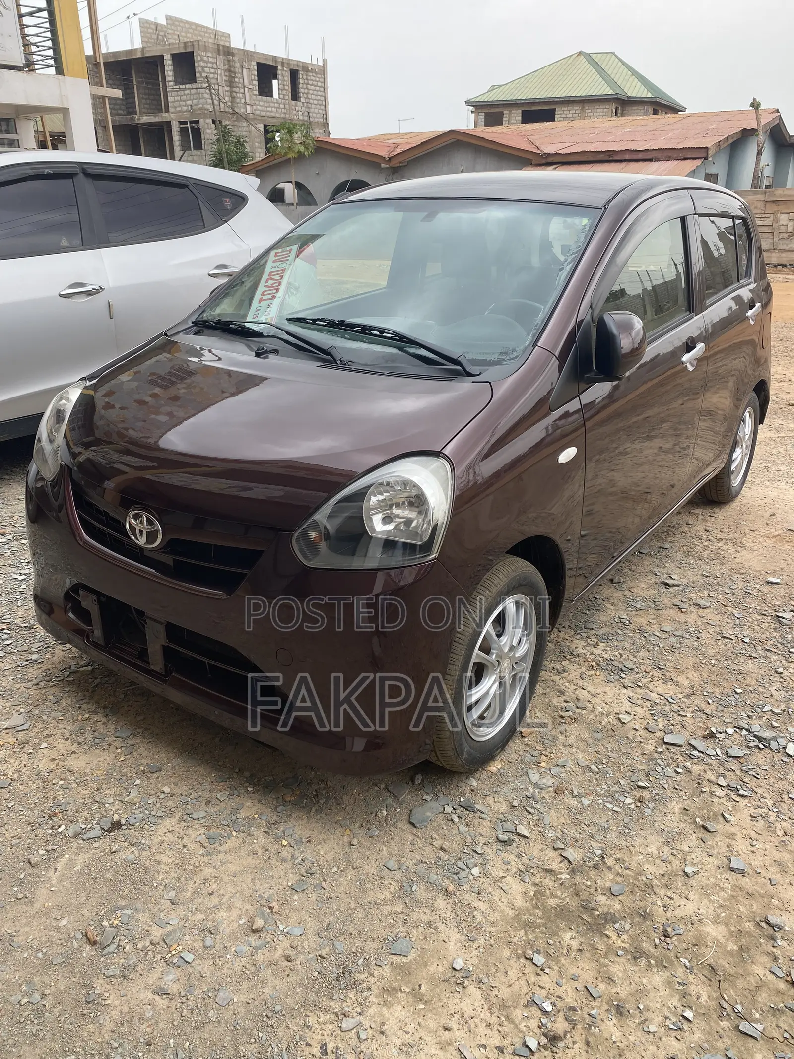 Toyota Pixis Epoch 2012 Beige