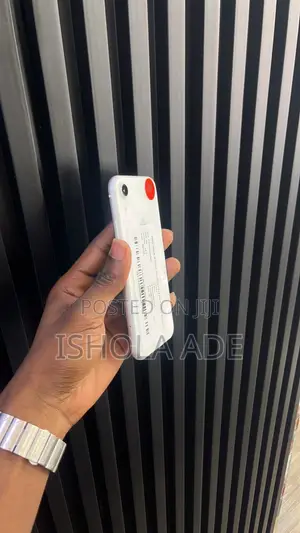 Apple iPhone XR 128 GB White