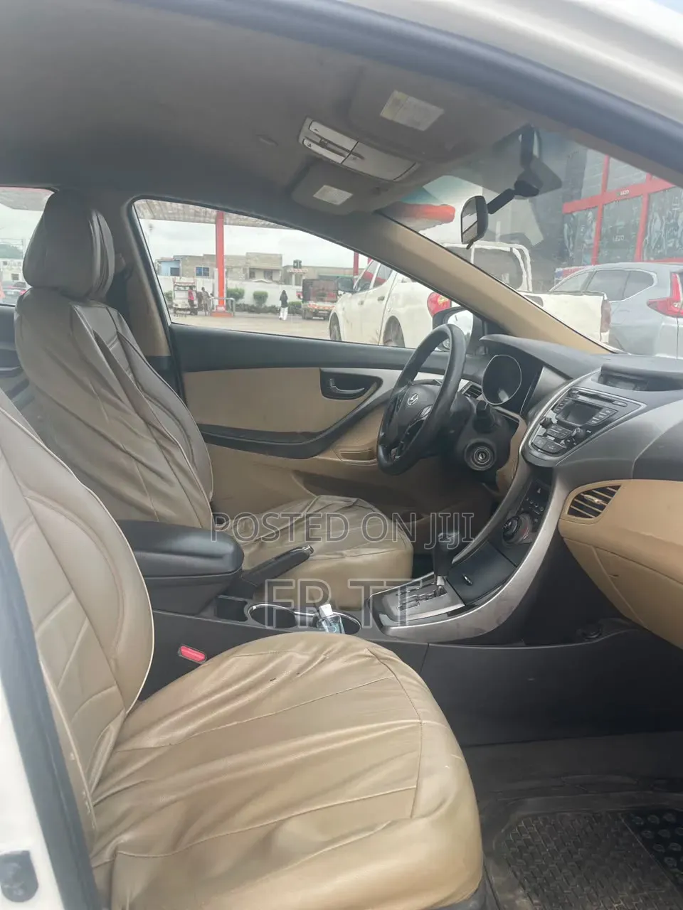 Hyundai Elantra 2013 White
