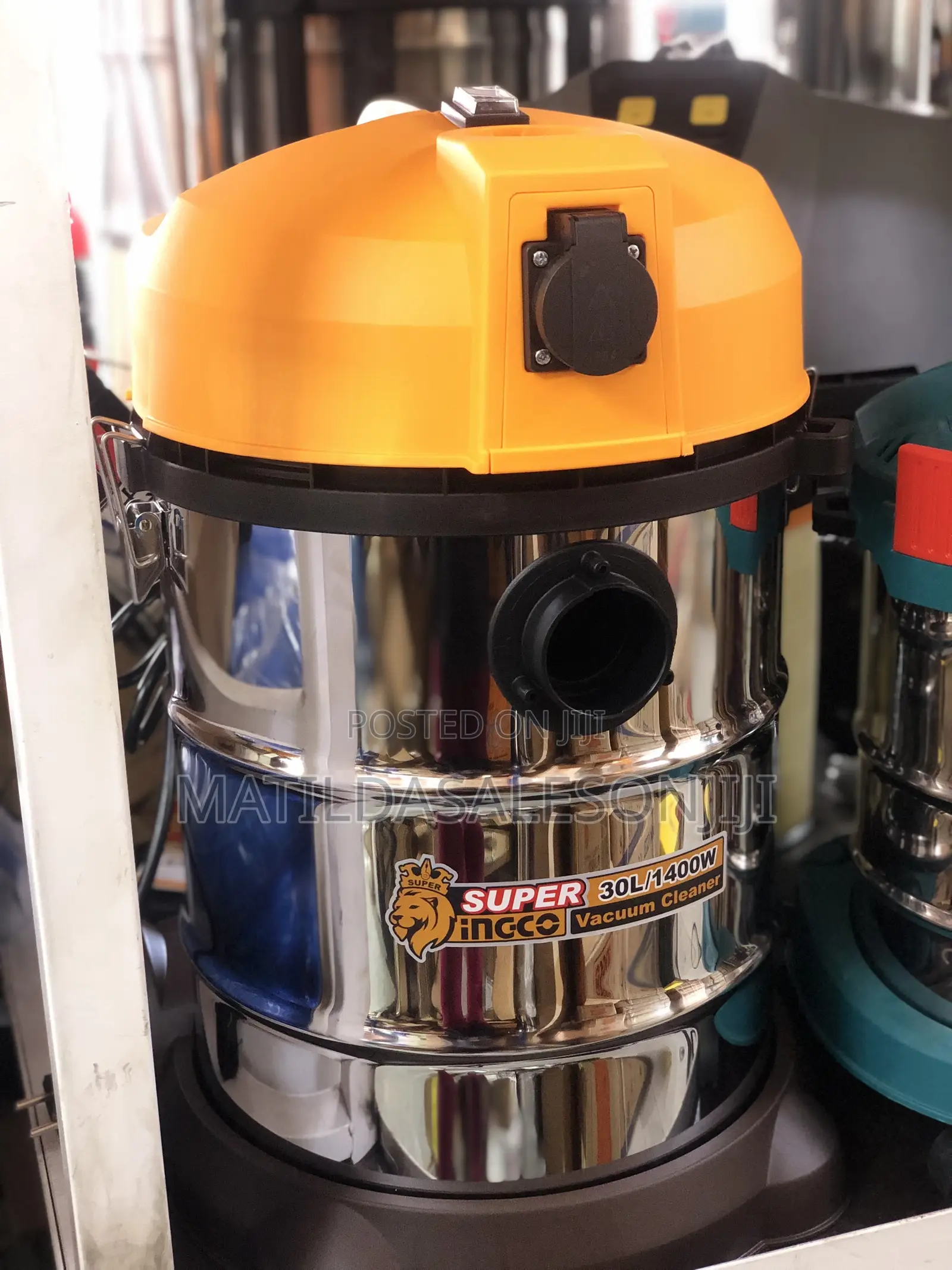 Ingco 30L Vacuum Cleaner