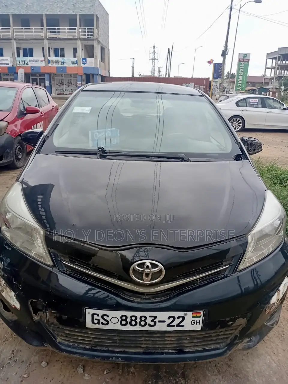 Toyota Vitz 1.3 FWD 5dr 2012 Black