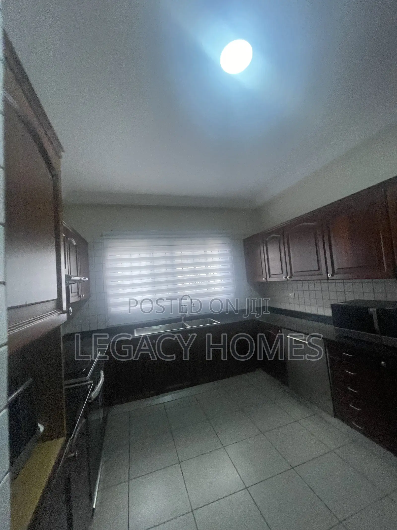 12bdrm House in East Legon, A&C Mall Area for rent