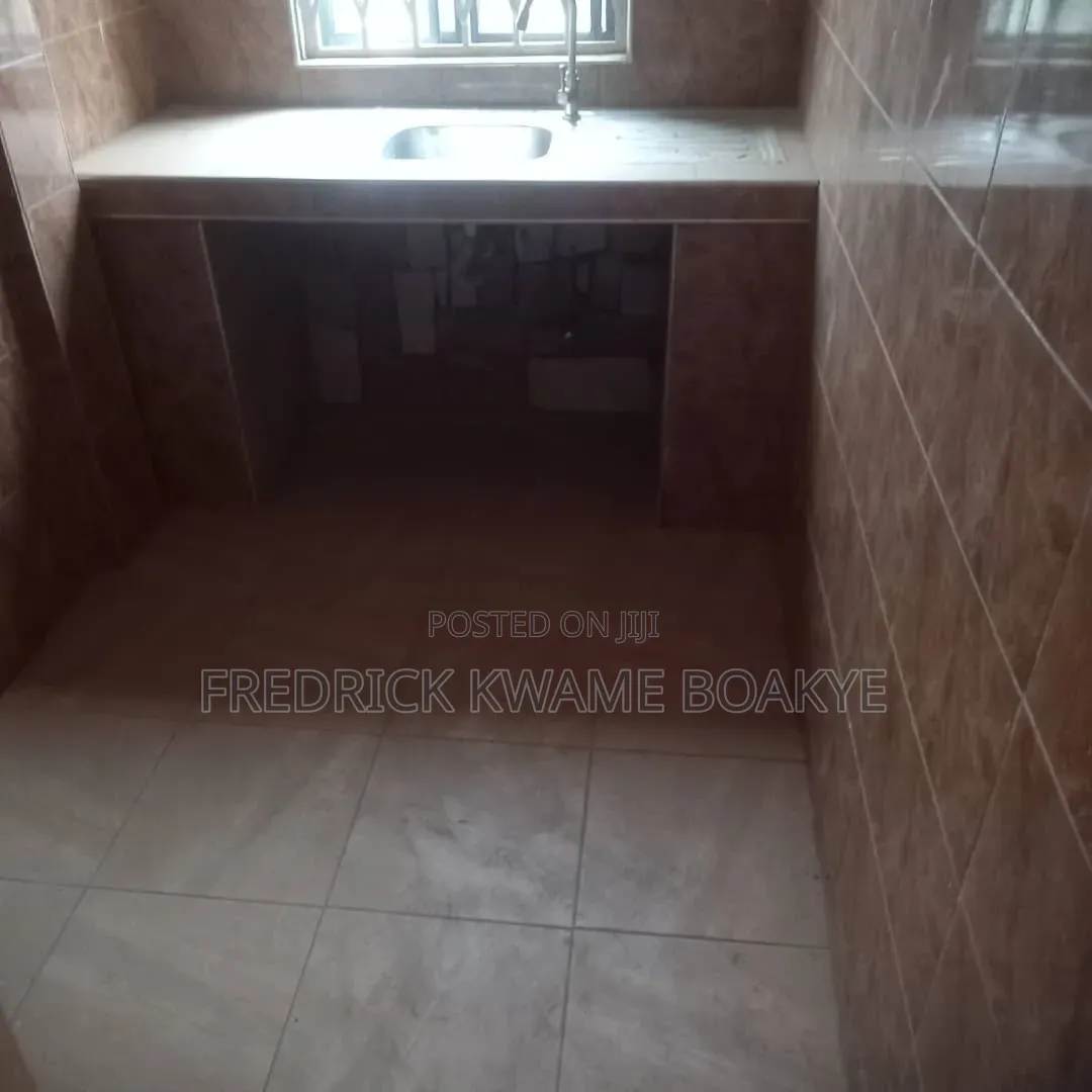 1bdrm Apartment in Brother K Estate, Kumasi Metropolitan for rent