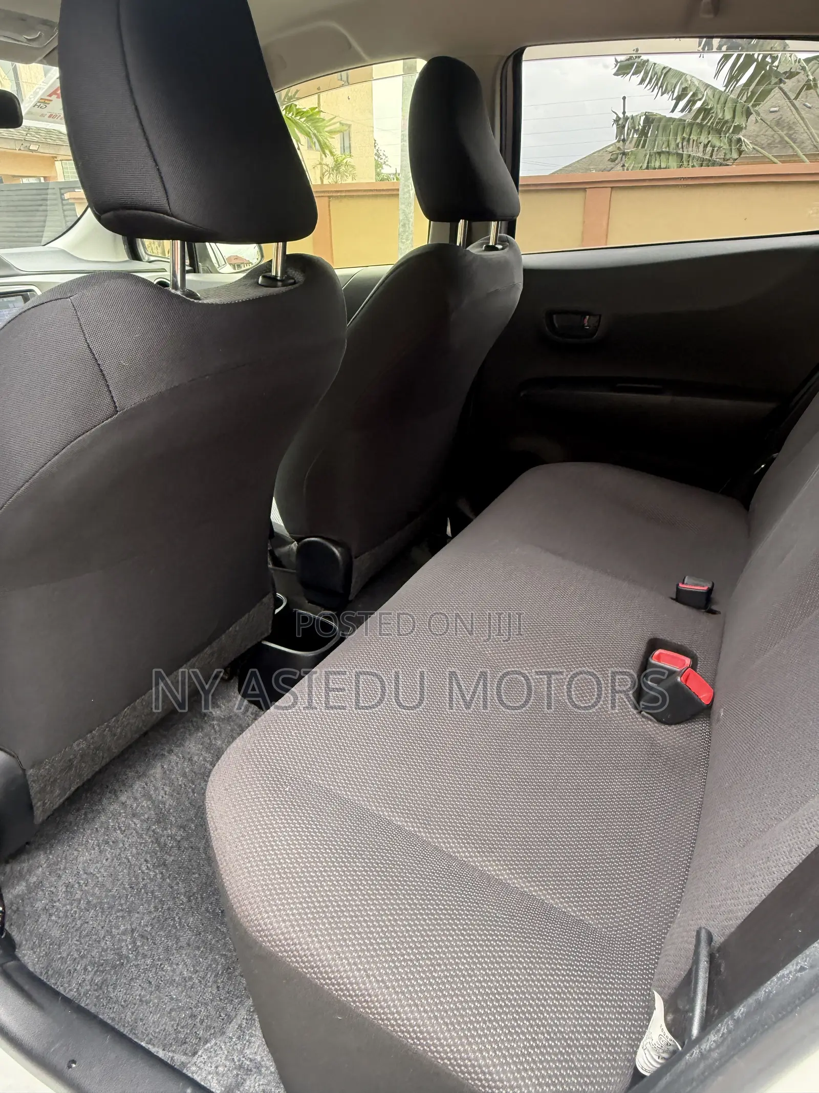 Toyota Vitz 1.3 FWD 3dr 2013 White