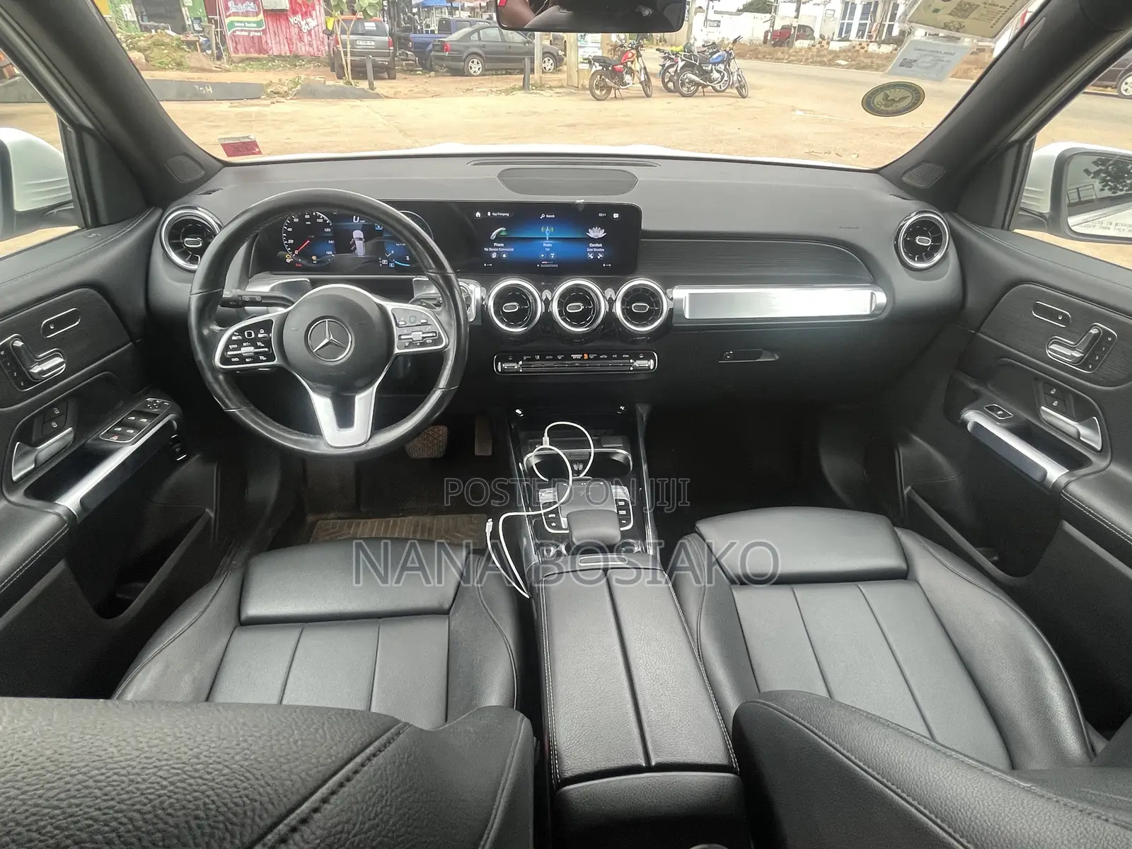 Mercedes-Benz GLB-Class 2019 White