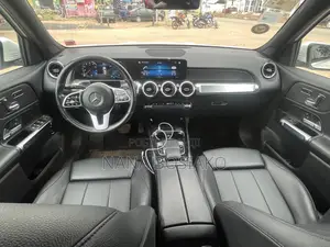 Mercedes-Benz GLB-Class 2019 White