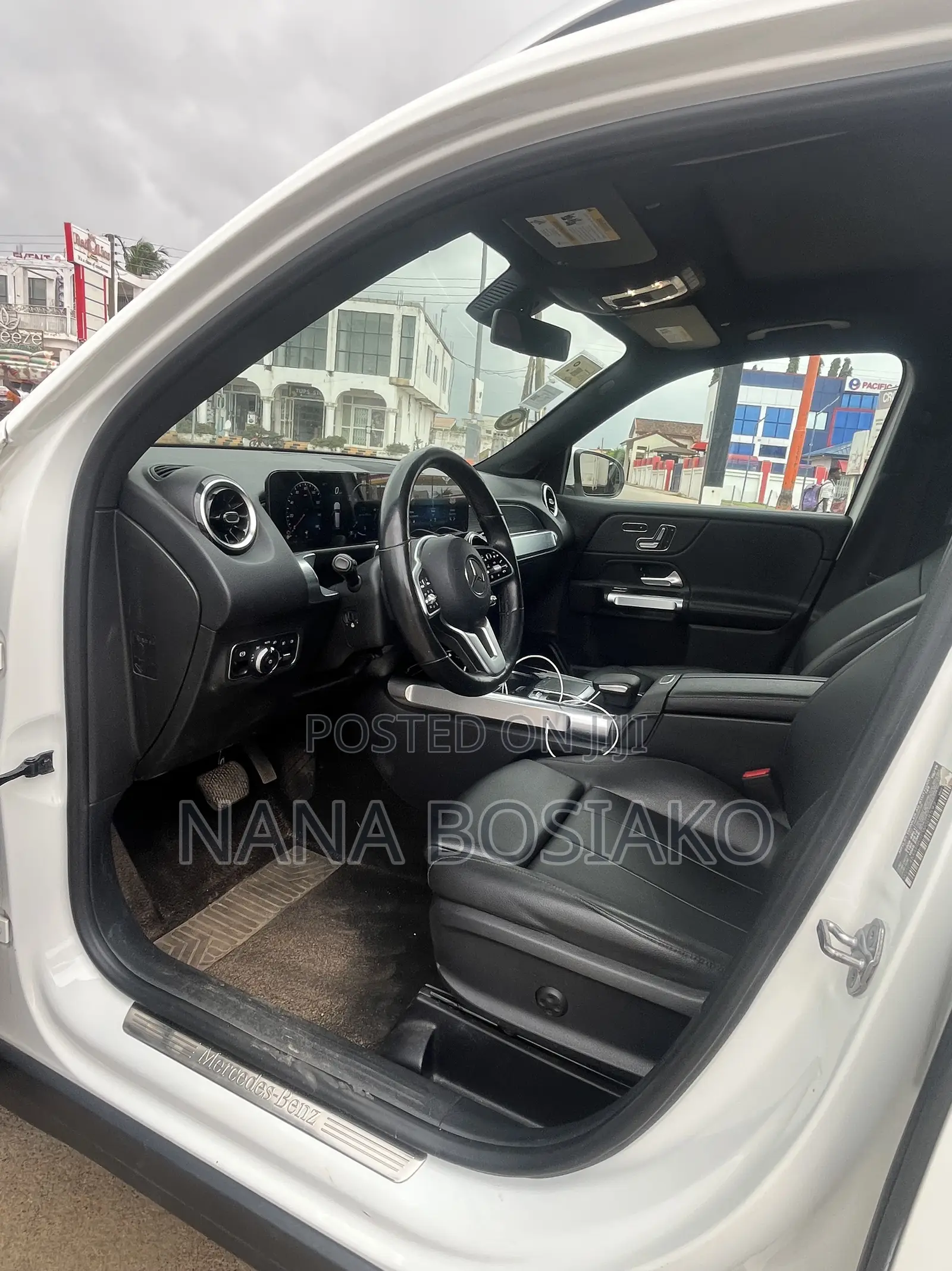 Mercedes-Benz GLB-Class 2019 White