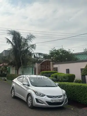 Hyundai Elantra 2015 Silver
