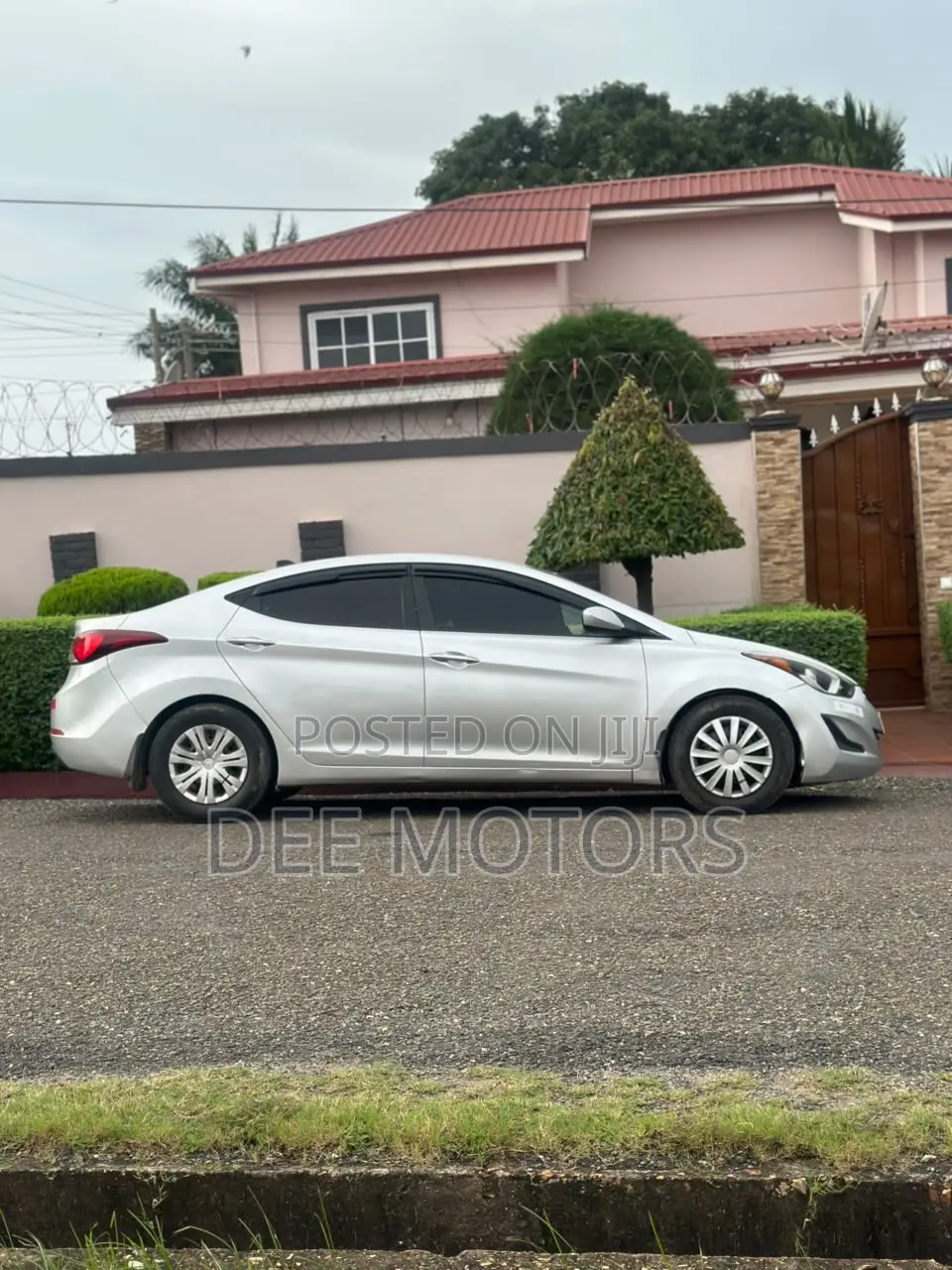 Hyundai Elantra 2015 Silver