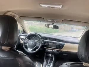 Toyota Corolla 2014 White