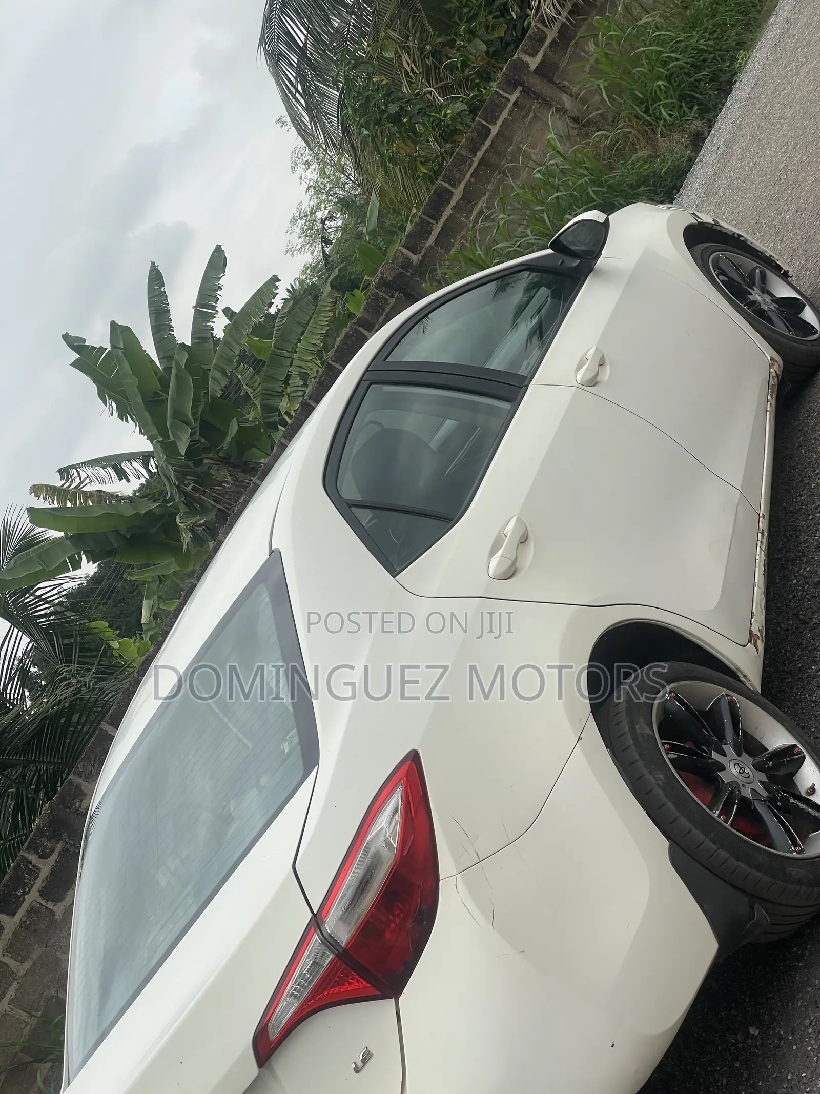Toyota Corolla 2014 White
