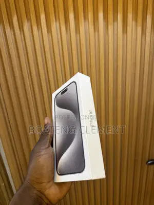 New Apple iPhone 15 Pro Max 256 GB Silver
