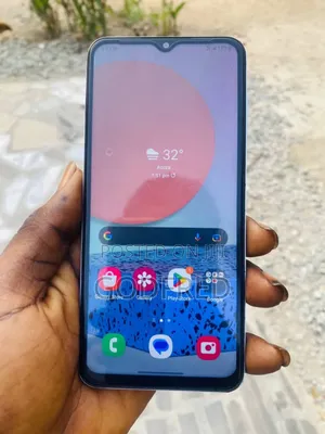 Samsung Galaxy A13 (SM-A137) 128 GB Blue