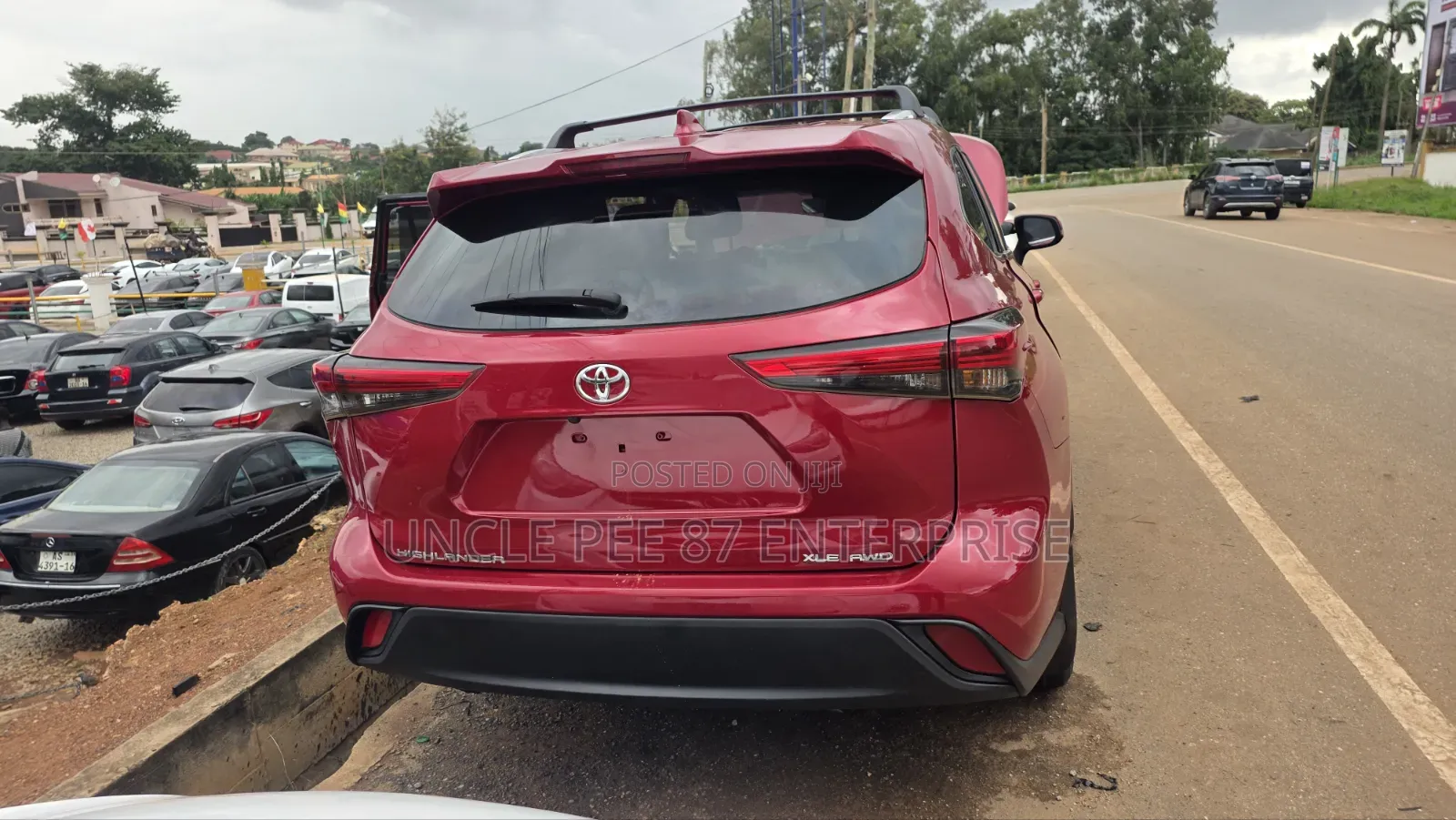Toyota Highlander 2022 Red