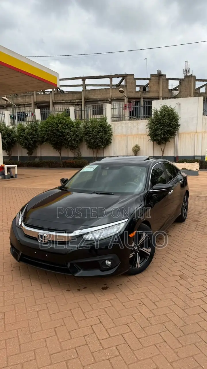 Honda Civic Touring 4dr Sedan (1.5L 4cyl) 2017 Black