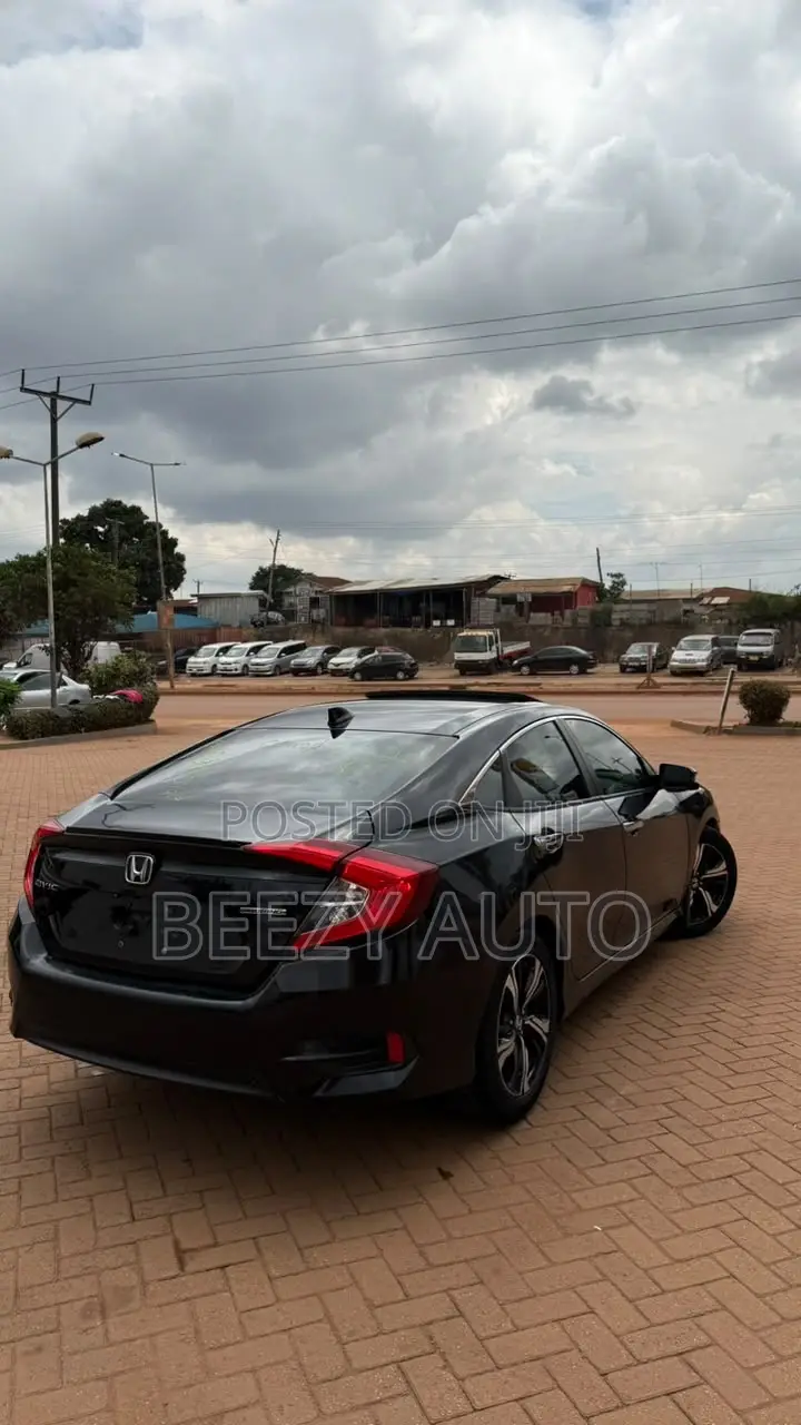Honda Civic Touring 4dr Sedan (1.5L 4cyl) 2017 Black