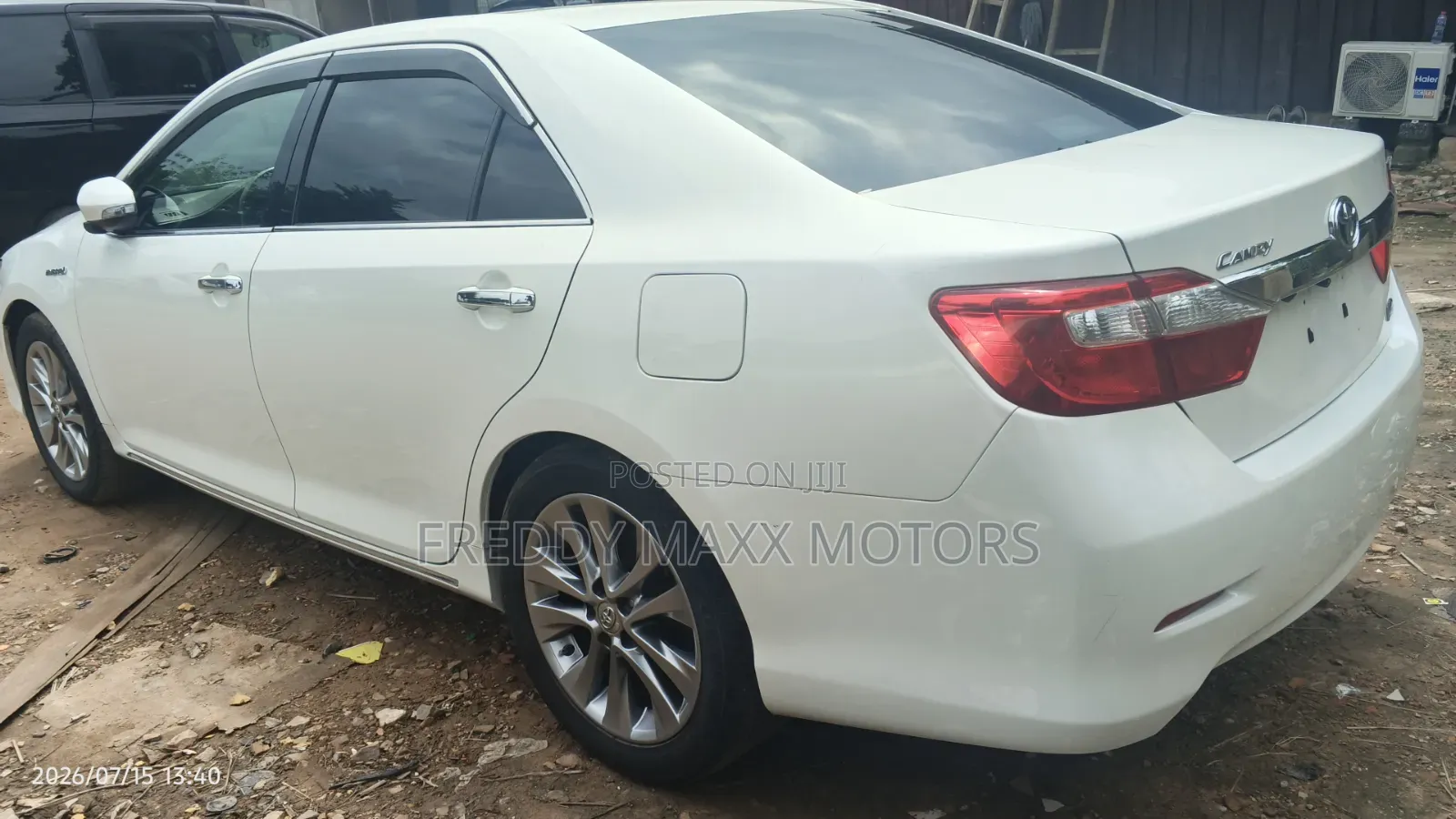 Toyota Camry 2013 Pearl