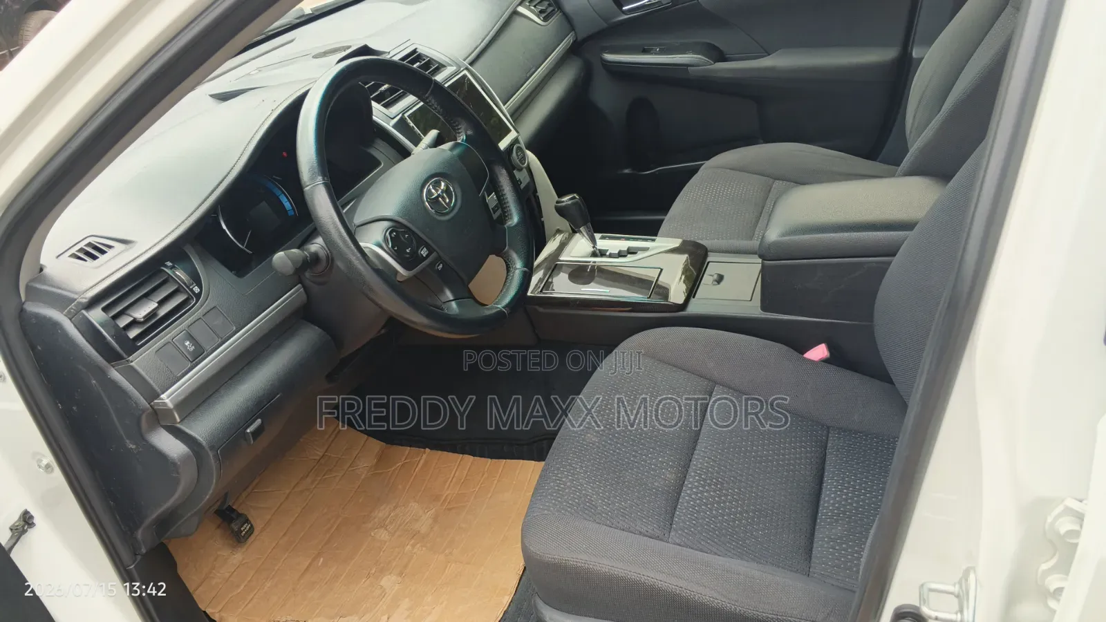 Toyota Camry 2013 Pearl