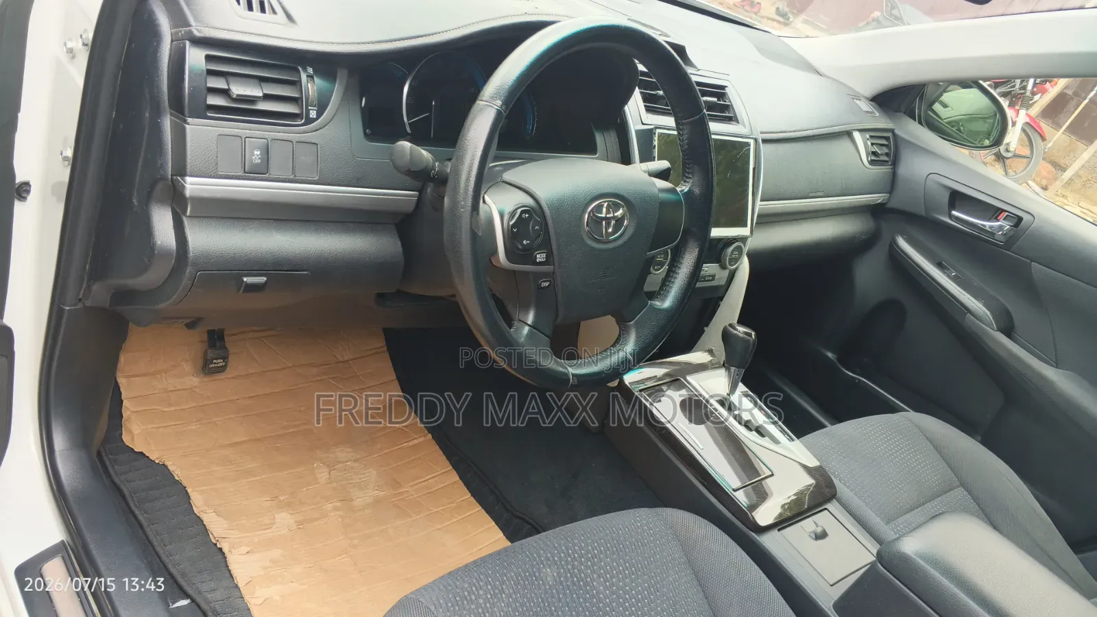 Toyota Camry 2013 Pearl