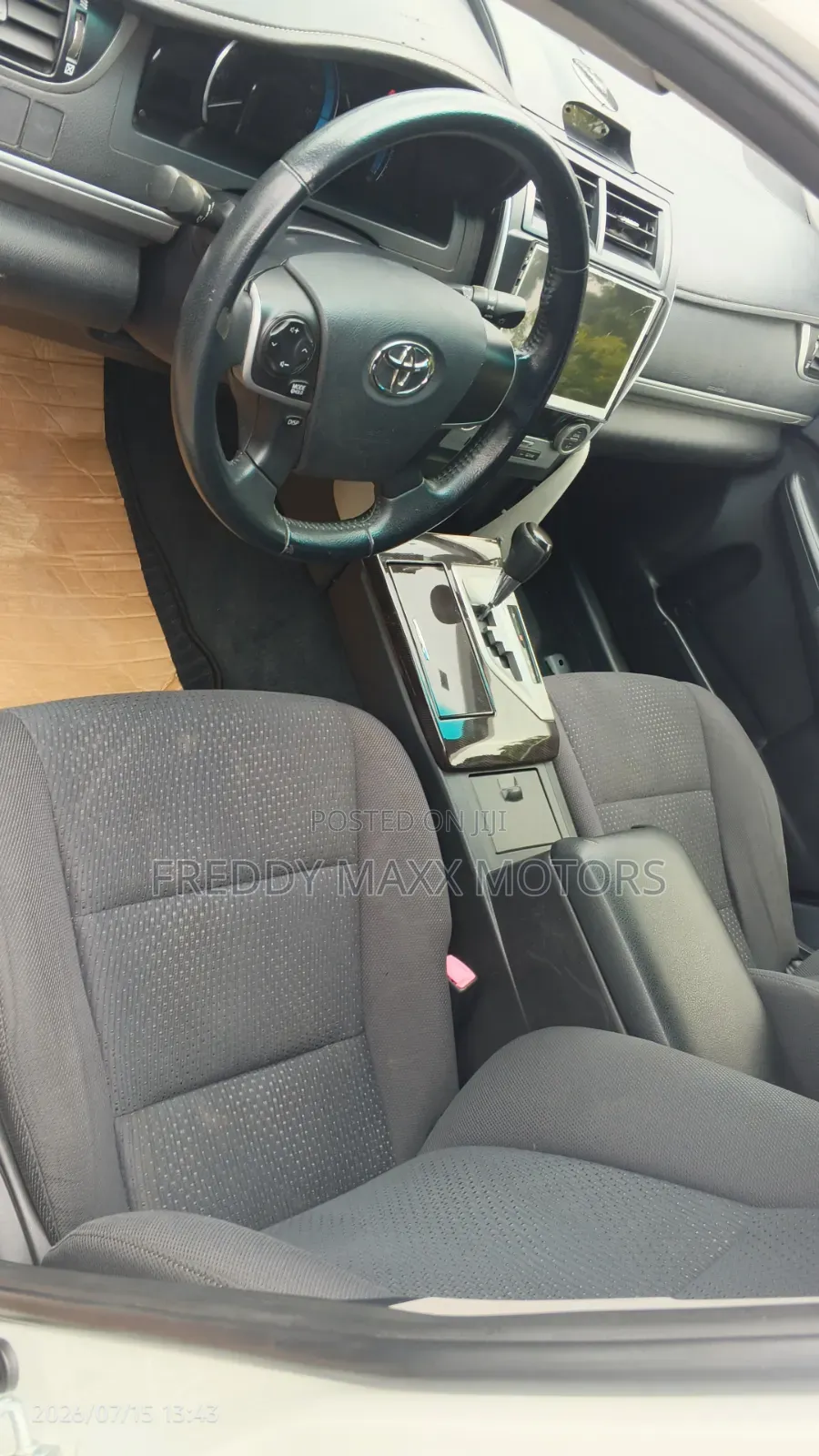 Toyota Camry 2013 Pearl