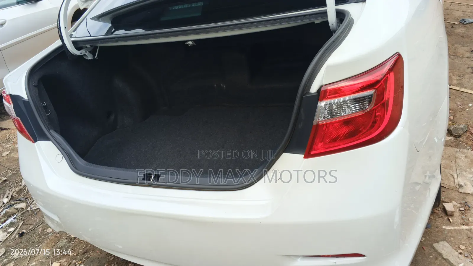 Toyota Camry 2013 Pearl