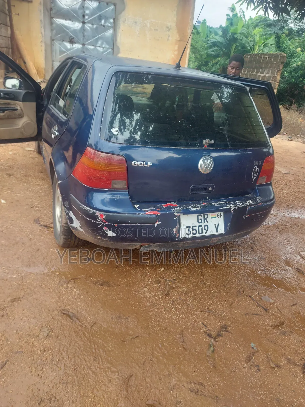 Volkswagen Golf 2004 Blue