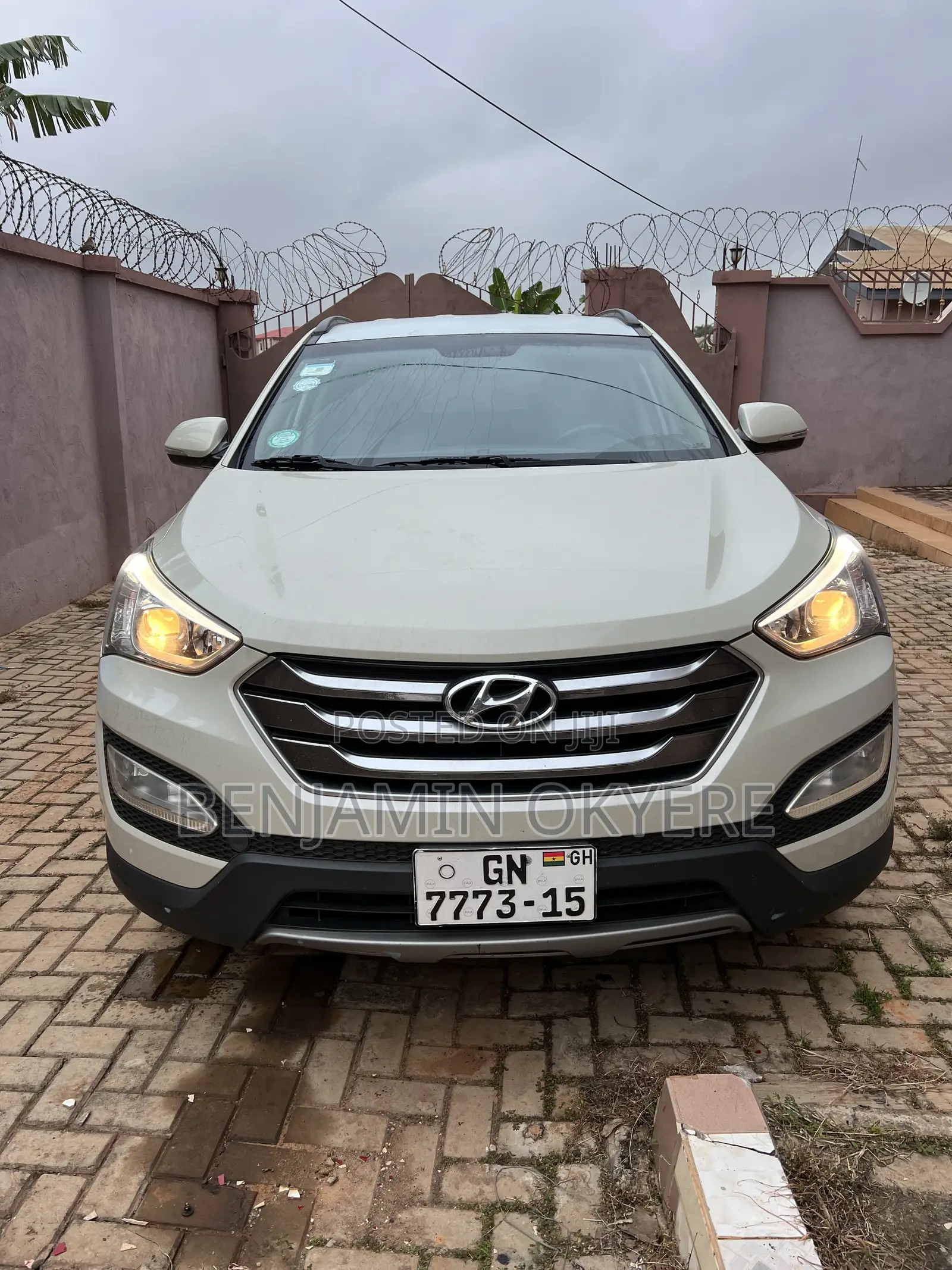 Hyundai Santa Fe 2015 White