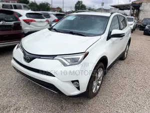 Toyota RAV4 Limited AWD (2.5L 4cyl 6A) 2017 Off white