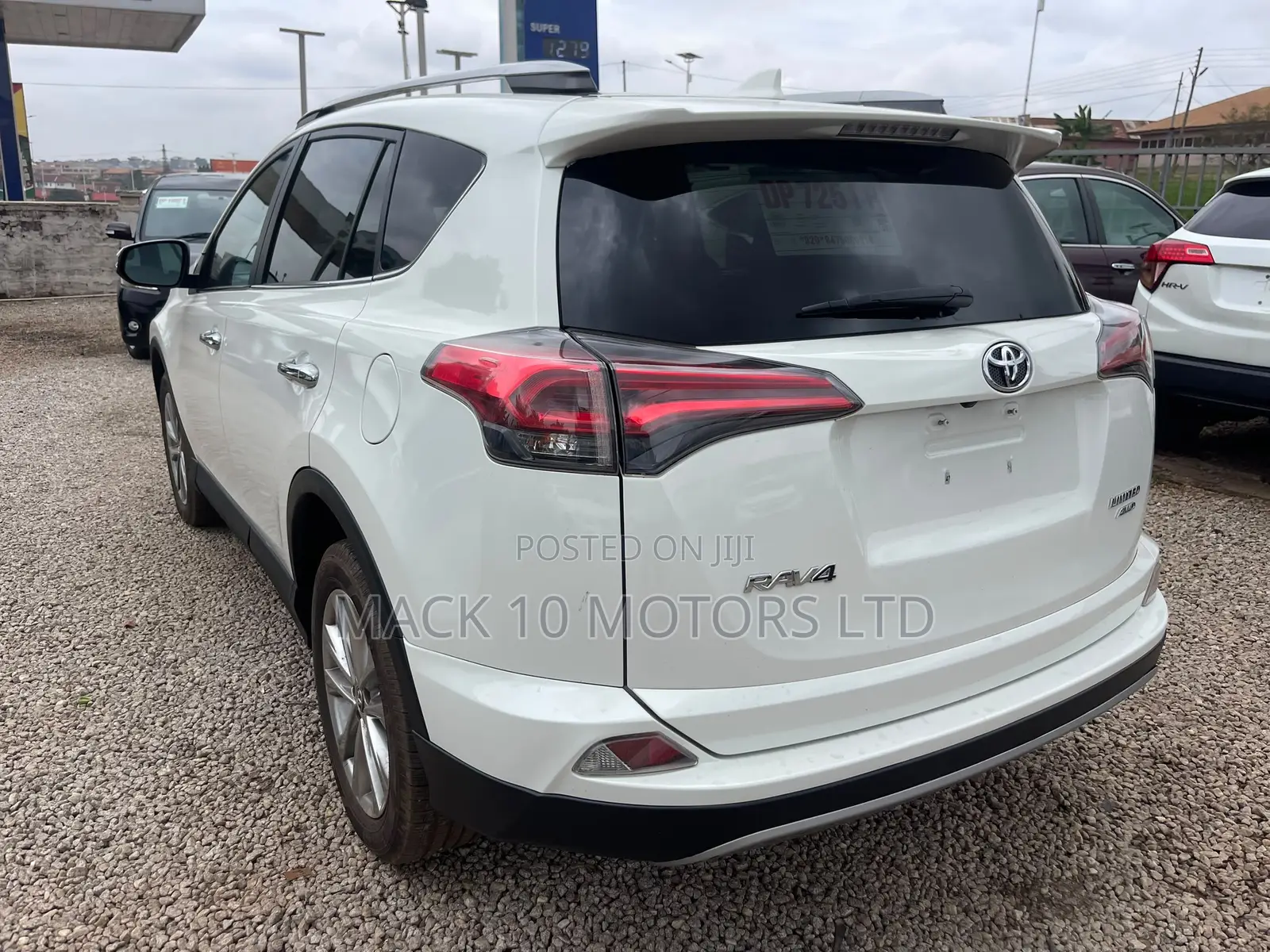 Toyota RAV4 Limited AWD (2.5L 4cyl 6A) 2017 Off white