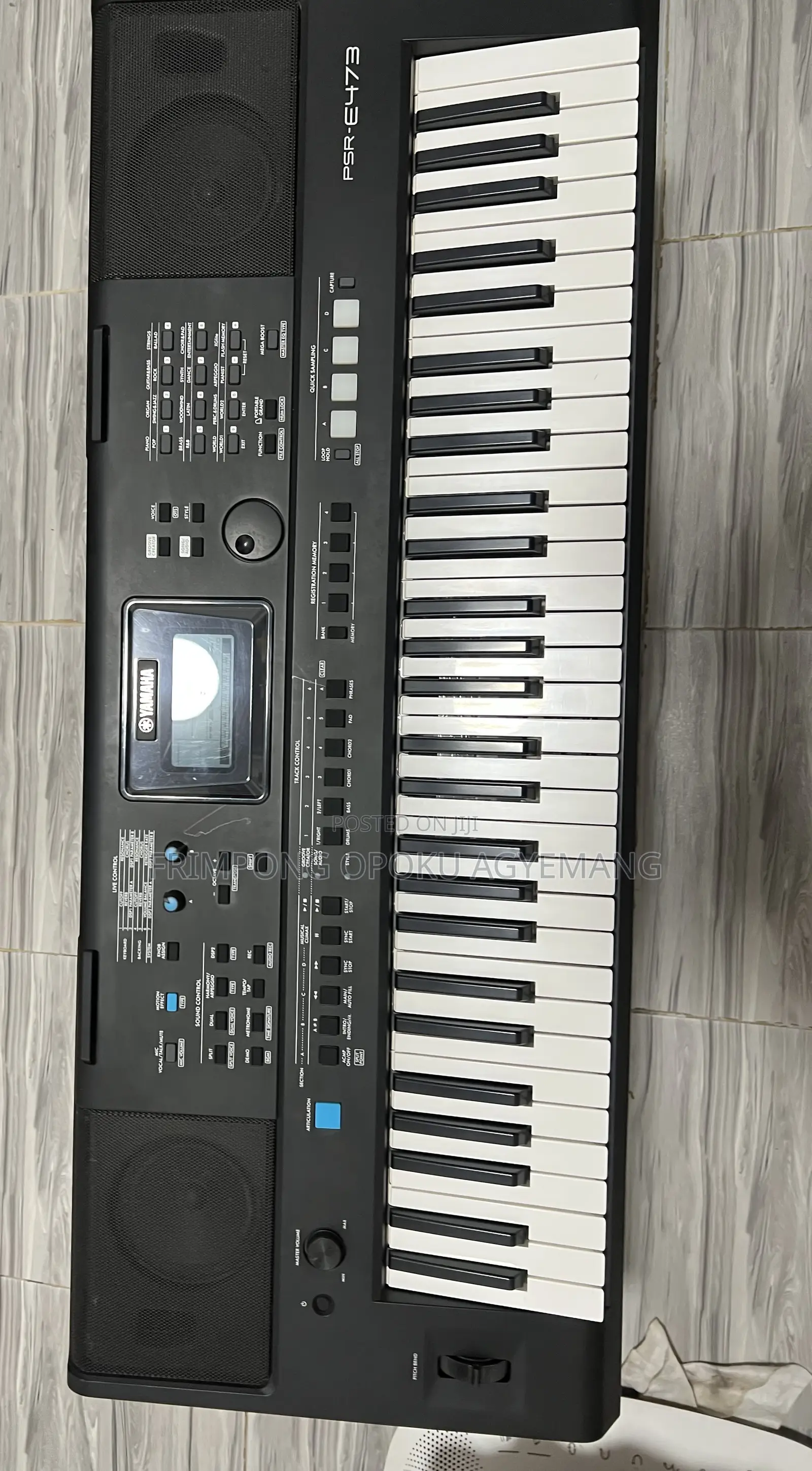 Yamaha Keyboard PSR - E473 + Free Sustain Pedal