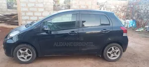 Toyota Vitz 1.3 AWD 3dr 2010 Black