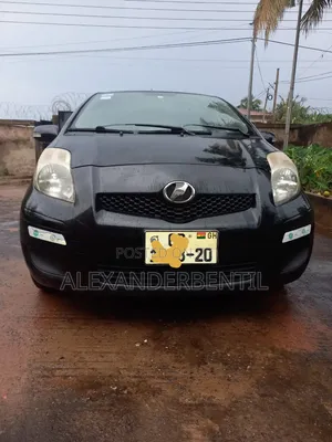 Toyota Vitz 1.3 AWD 3dr 2010 Black