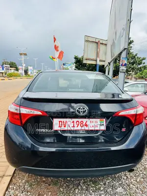 Toyota Corolla LE 4dr Sedan (1.8L 4cyl CVT) 2016 Black