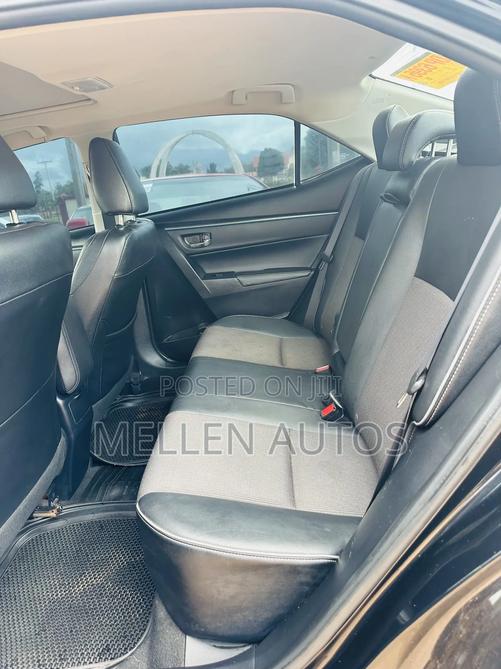Toyota Corolla LE 4dr Sedan (1.8L 4cyl CVT) 2016 Black