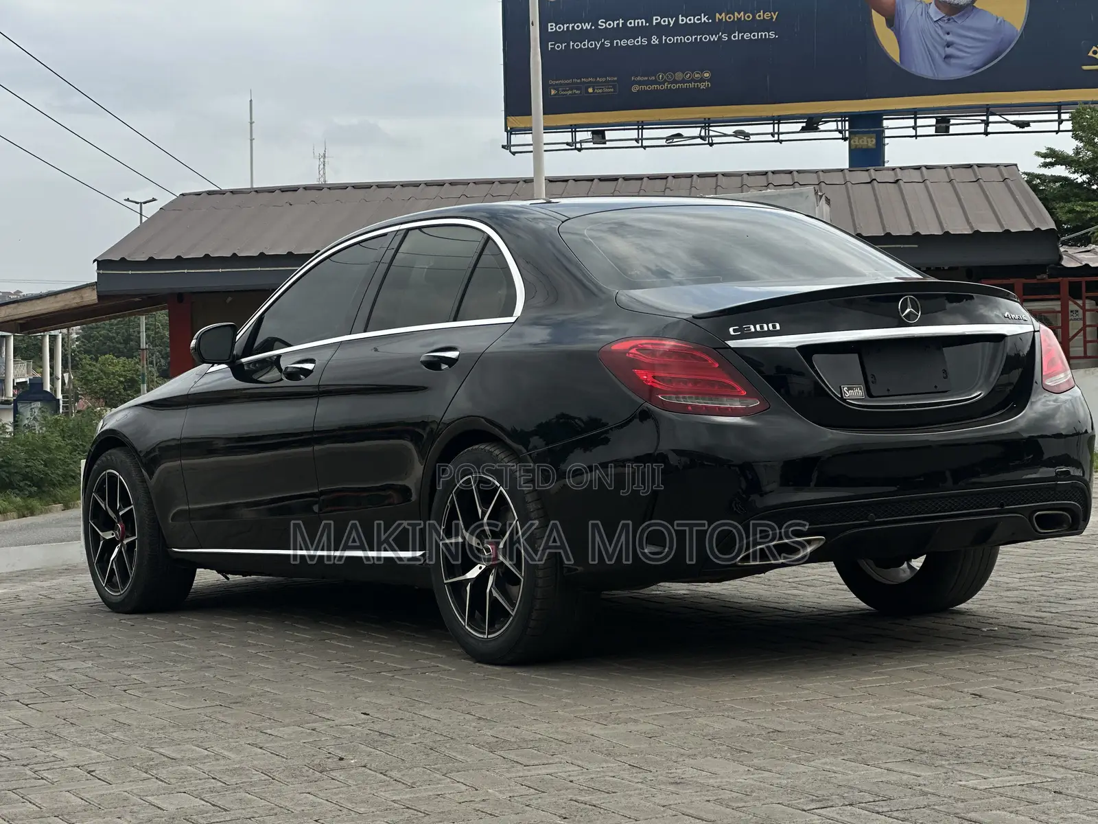 Mercedes-Benz C300 Luxury 4dr AWD 4Matic Sedan (2.0L 4cyl 7A) 2015