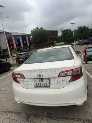 Toyota Camry L 4dr Sedan (2.5L 4cyl 6A) 2014 White