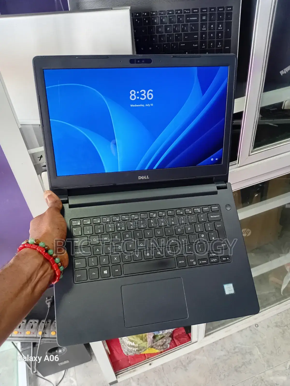 Laptop Dell Latitude 3480 12GB Intel Core i5 HDD+SSD 500GB