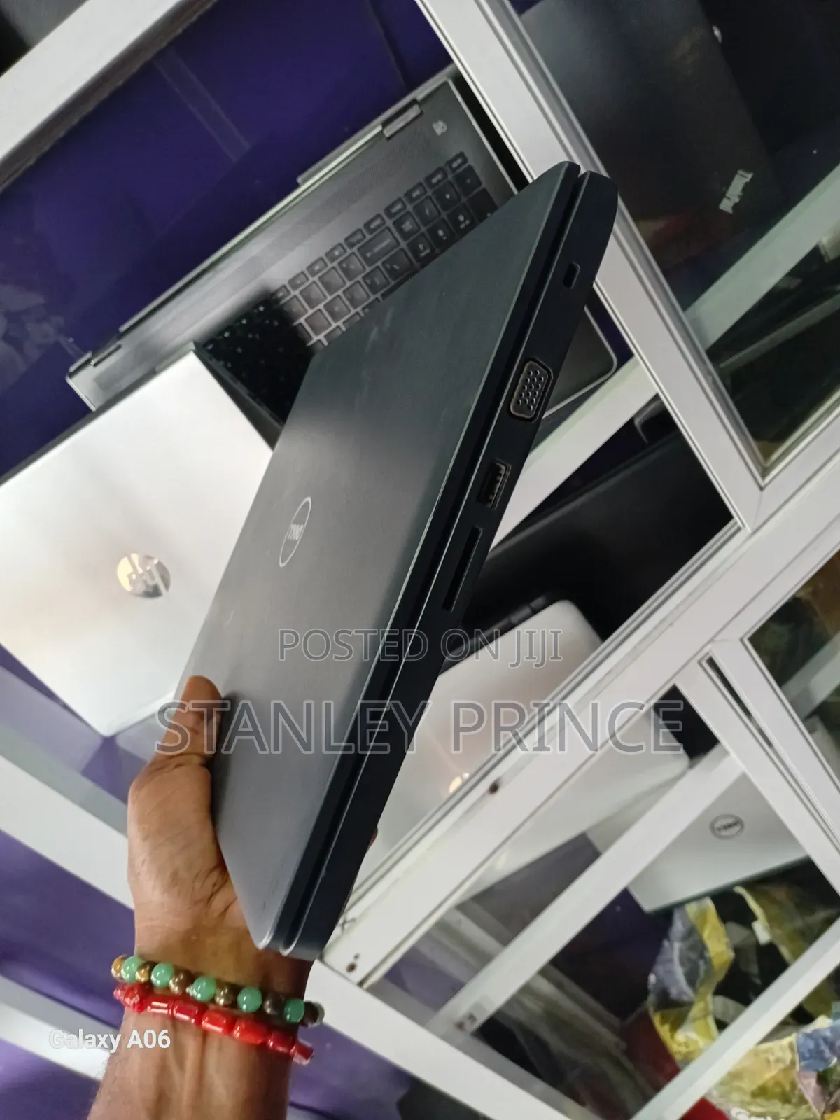 Laptop Dell Latitude 3480 12GB Intel Core i5 HDD+SSD 500GB