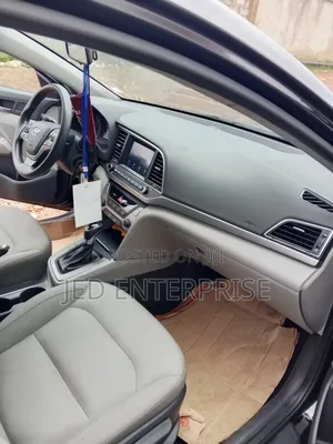 Hyundai Elantra 2017 Black