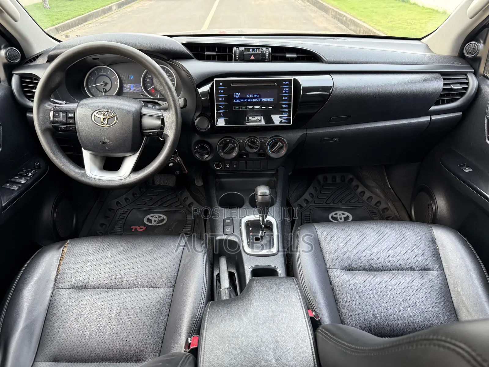 Toyota Hilux Revo Double Cab Petrol 2.7 AWD 2016 Silver