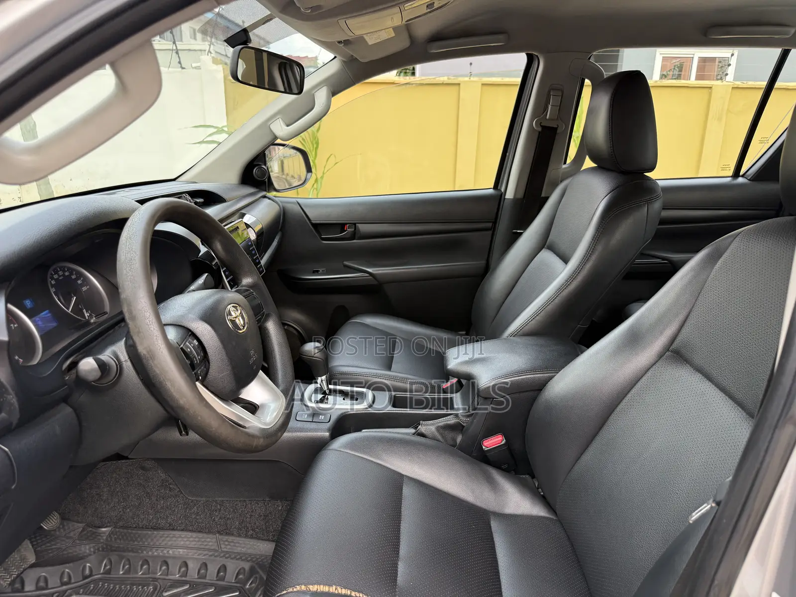 Toyota Hilux Revo Double Cab Petrol 2.7 AWD 2016 Silver