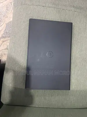 Laptop Dell Vostro 3520 4GB Intel Core i3 HDD 256GB