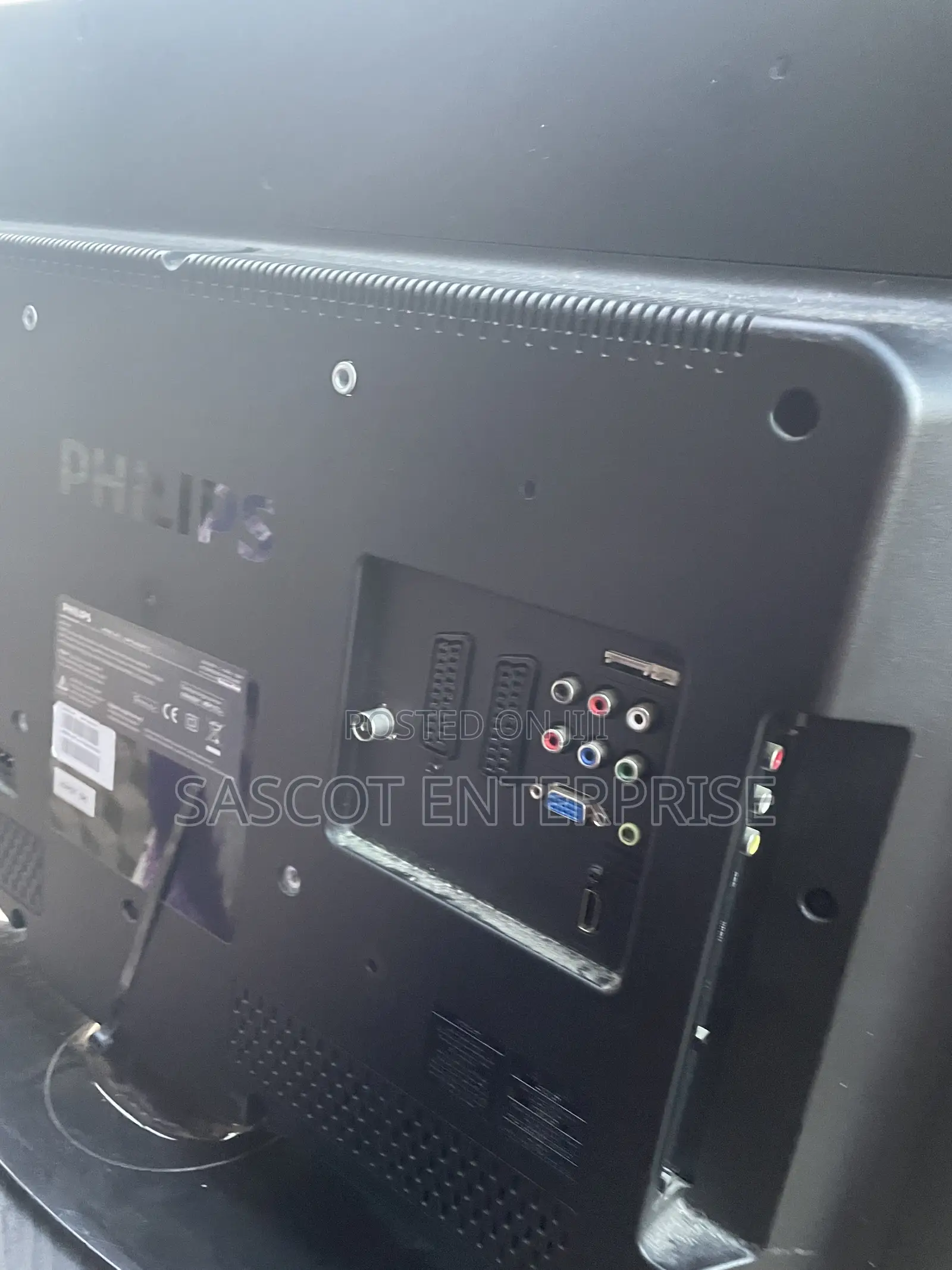 Philips 32-Inch Flat-Panel Television Half Digital