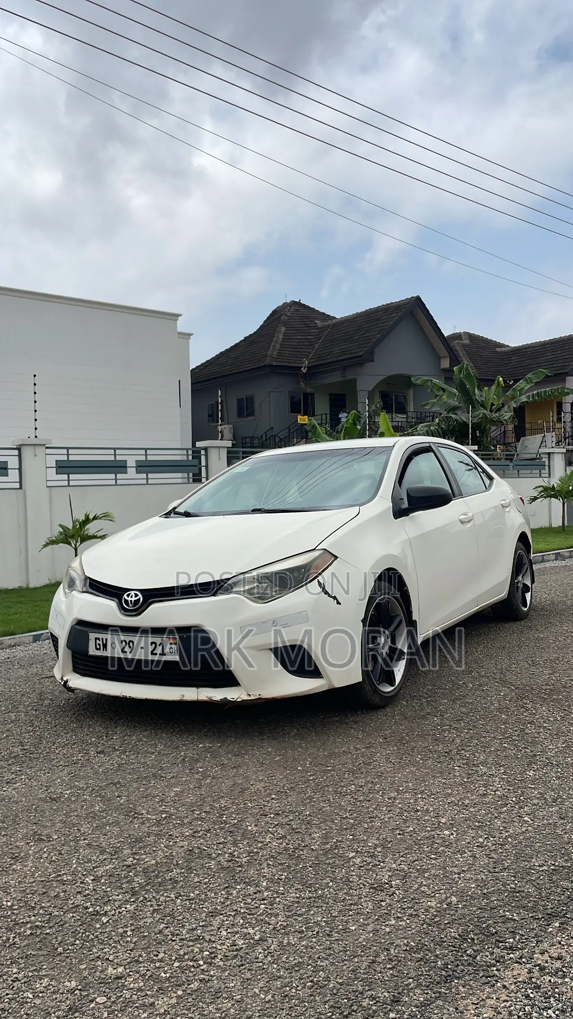 Toyota Corolla LE 4dr Sedan (1.8L 4cyl CVT) 2014 White