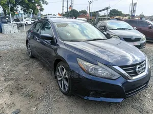 Nissan Altima 2017 Blue
