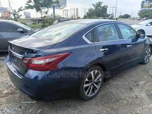 Nissan Altima 2017 Blue
