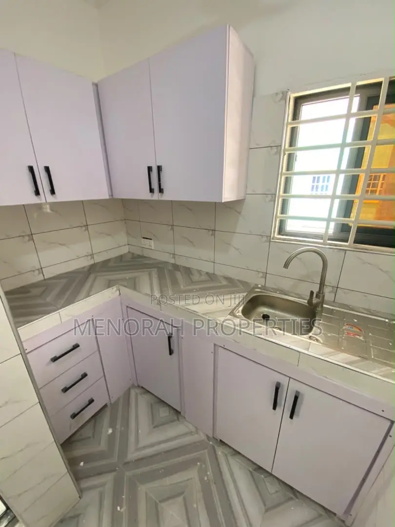 1bdrm Apartment in Botwe School for rent