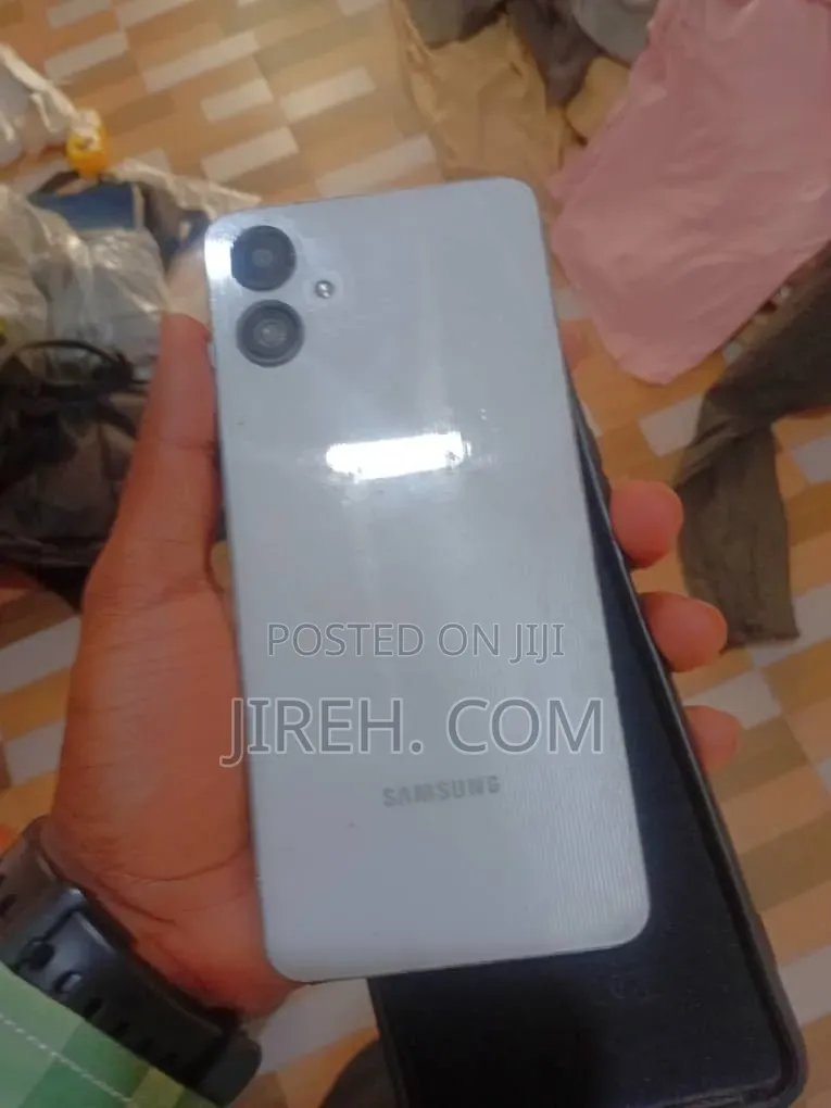 Samsung Galaxy A06 128 GB White