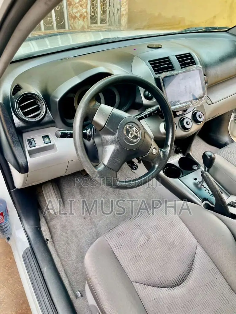 Toyota RAV4 Limited V6 4x4 2008 White