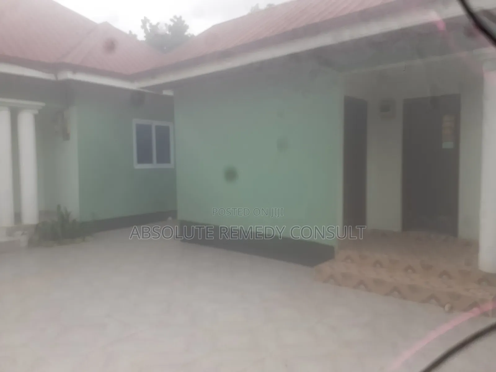 3bdrm House in Pokuase for sale